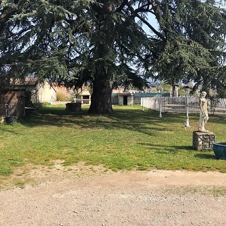 Le Parc Aux Cedres Pensión Laroque (Herault)